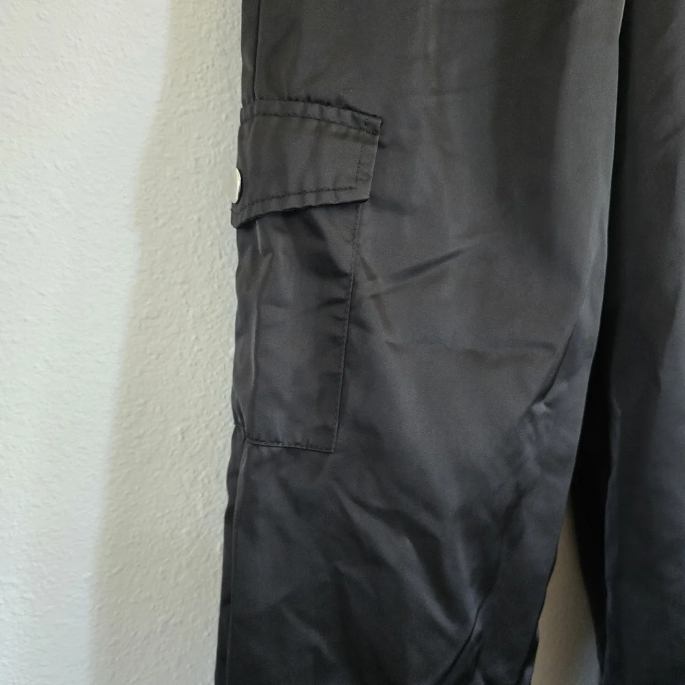 Forever 21 Black Cargo Pants - XS - Picture 6 of 14